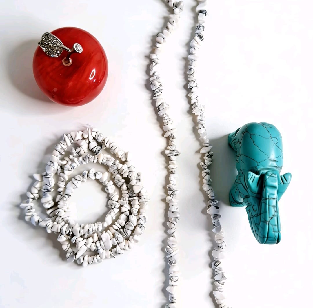 PIEDRAS CHIP | CHICA | HOWLITA BLANCA | CLASE "A"